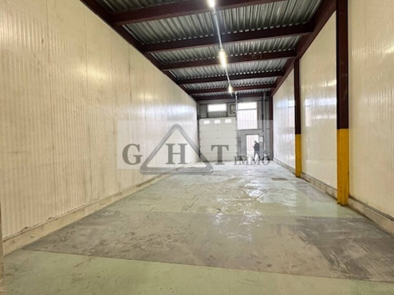 ENTREPOT 120 M² A LOUER BRIE COMTE ROBERT — photo 1