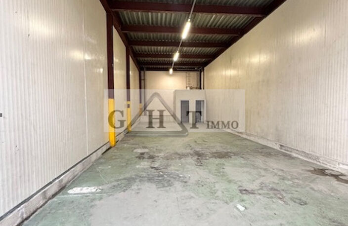 ENTREPOT 120 M² A LOUER BRIE COMTE ROBERT — photo 2