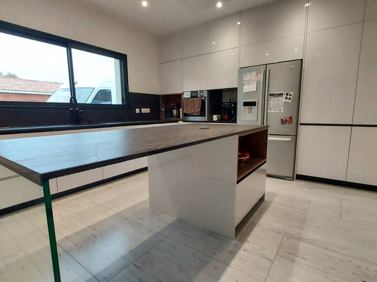 VERNET-Maison 5 pièces 155 m2 — photo 1