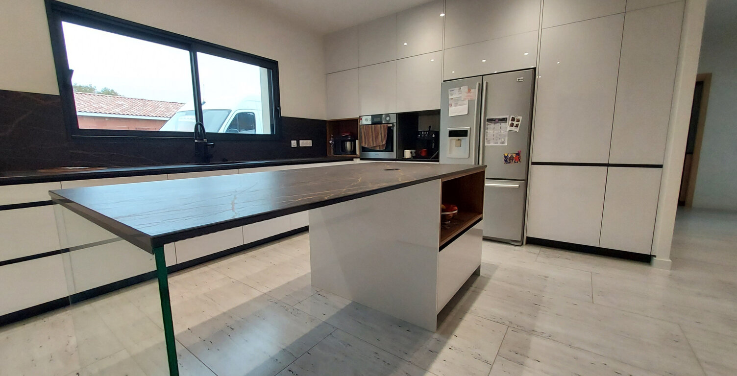 VERNET-Maison 5 pièces 155 m2 — photo 1