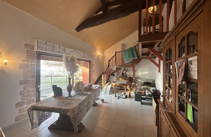 Maison d'habitation de 135 m2 hab. Belle situation avec vue. — photo 5