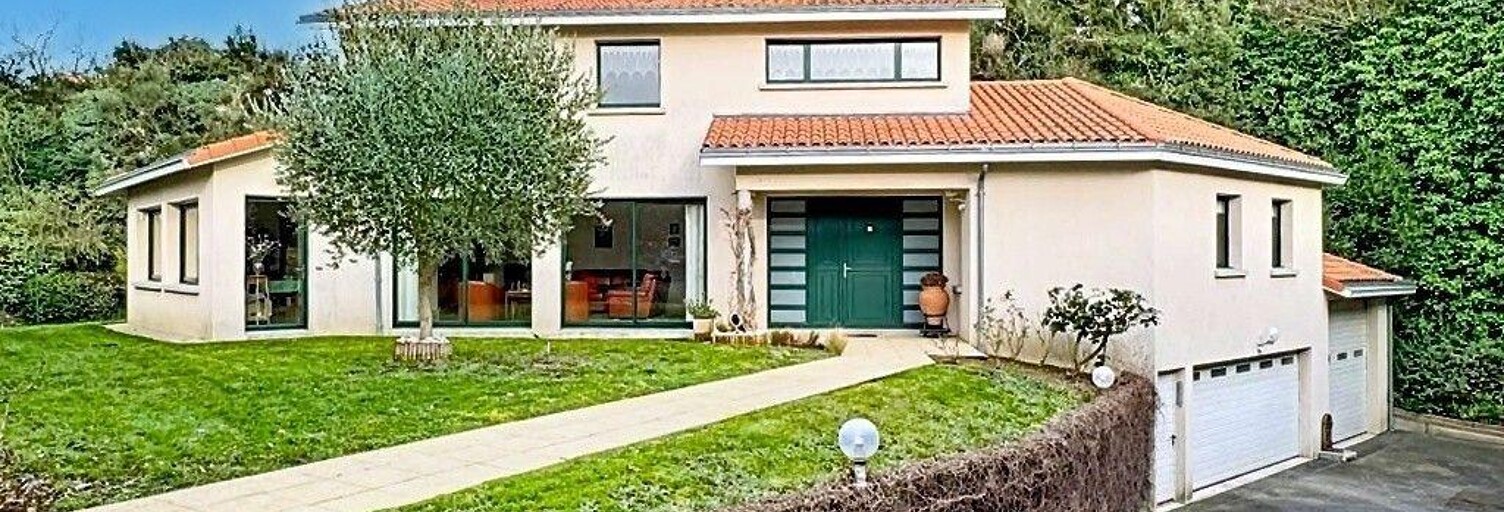 Maison 8 Pièces 235 m² à vendre à Cholet (49300)