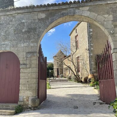 Maison 10 pièces 549900 €