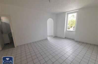 location appartement 410 € CC /mois à proximité de Beaupréau-en-Mauges (49600)