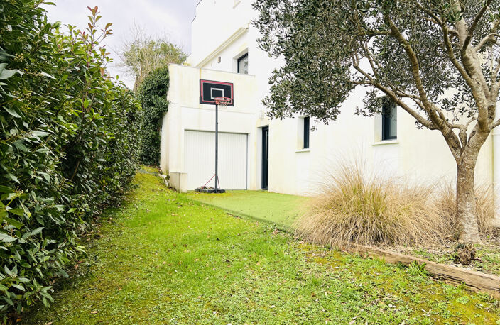 MAISON CONTEMPORAINE 8 PIECES 170 M2 SAINT JEAN DE LUZ — photo 3