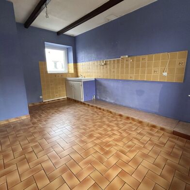 Maison 12 pièces 301600 €