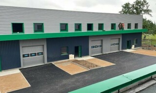 Commerce  230 m² à louer à Tignieu-Jameyzieu (38230)
