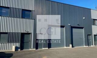 Commerce  168 m² à louer à Genay (69730)