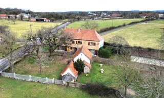Maison 10 Pièces 200 m² à vendre à Assier (46320)
