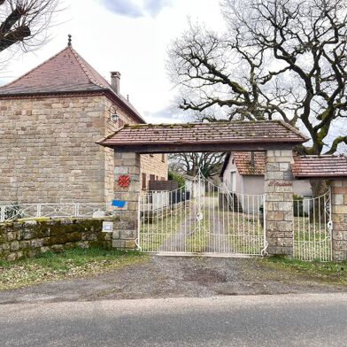 Maison 10 pièces 275600 €