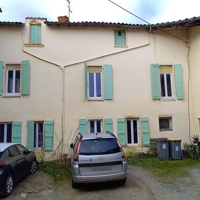 Immeuble  137000 €