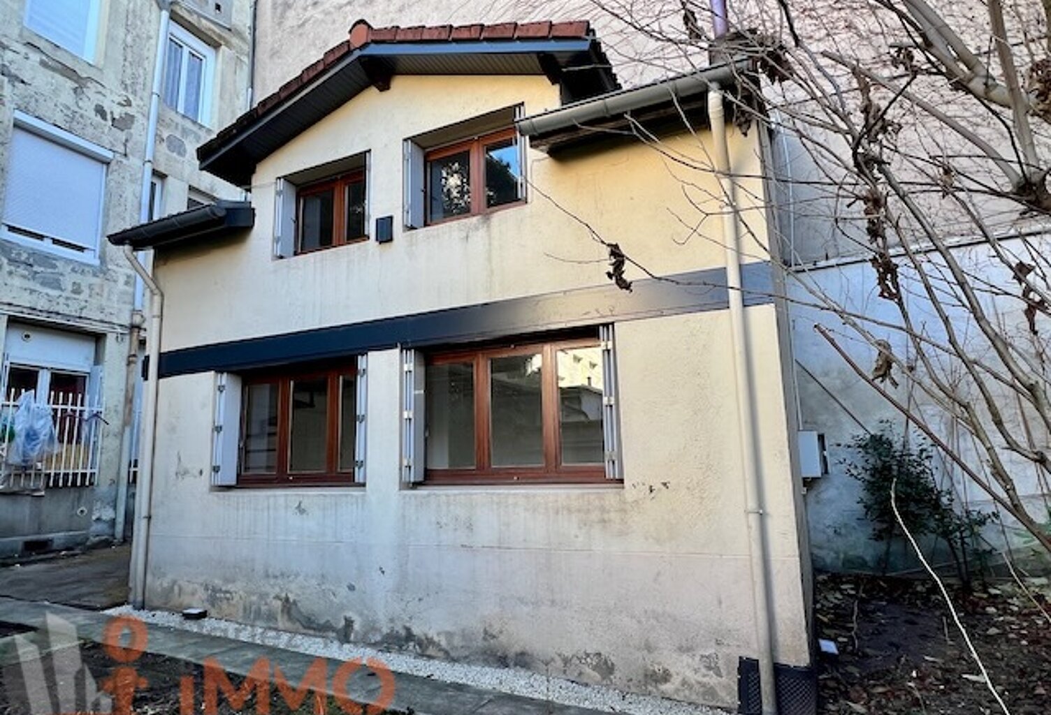 T2 — photo 1