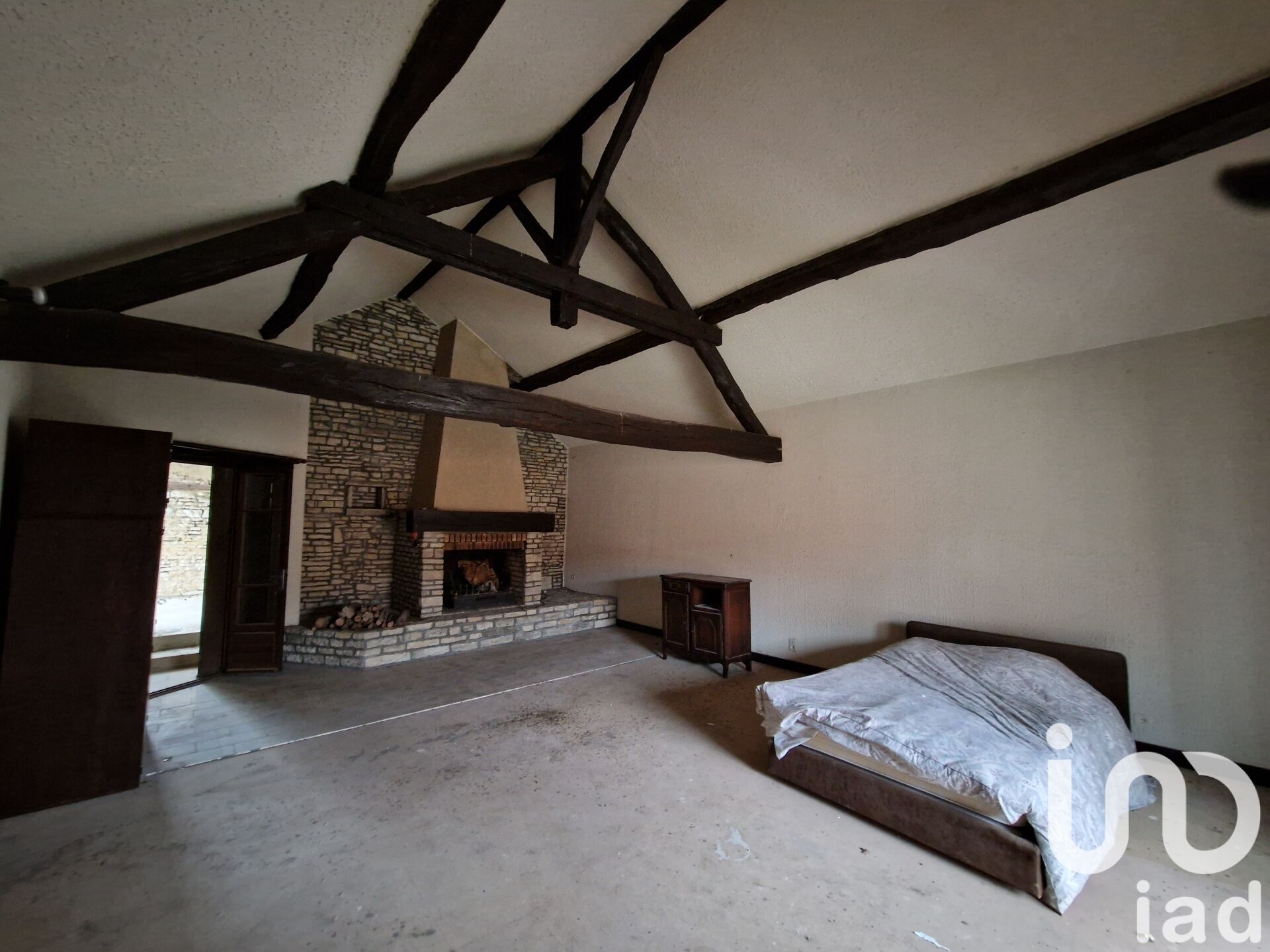 Cruzy-Le-Chatel - 113m² - 3p. - 2ch.