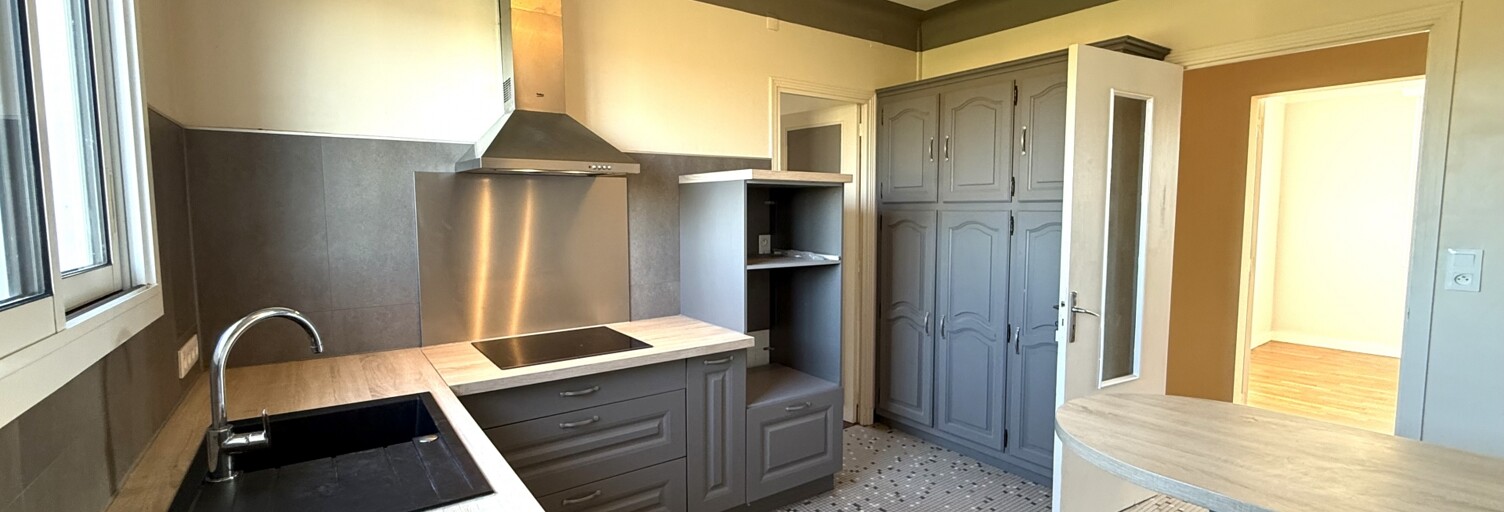 Maison 8 Pièces 200 m² à vendre à Susmiou (64190)