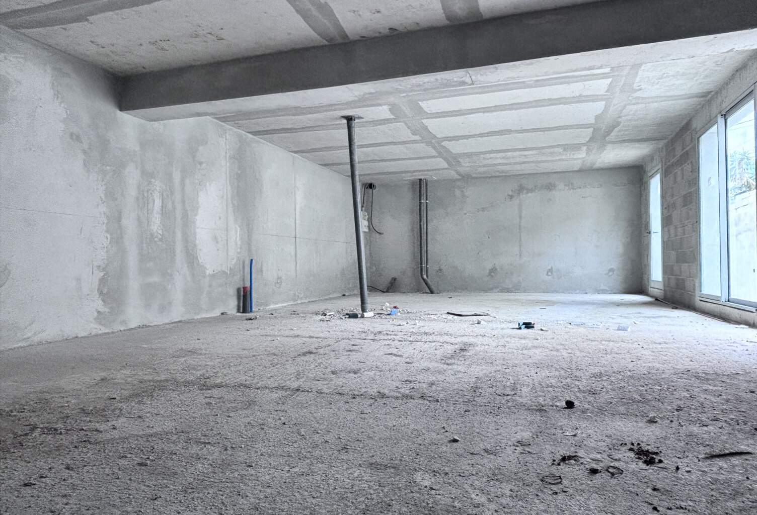 Local commercial — photo 1