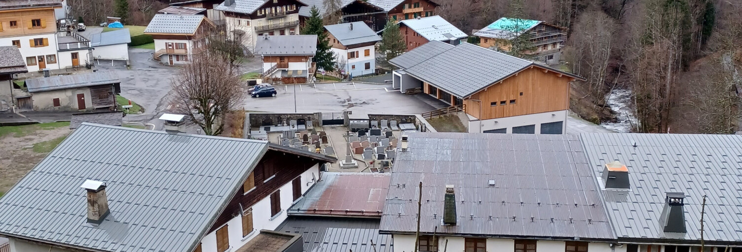 Terrain  949 m² à vendre à La Giettaz (73590)