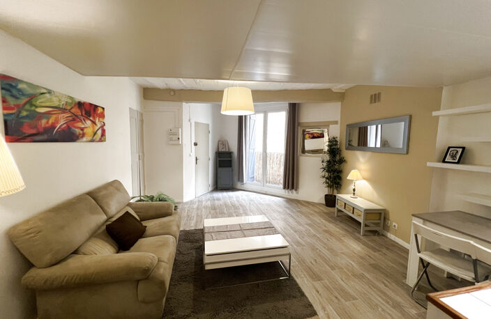 En centre ville superbe T2 loué — photo 2