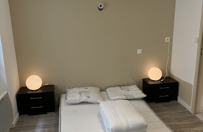 En centre ville superbe T2 loué — photo 3