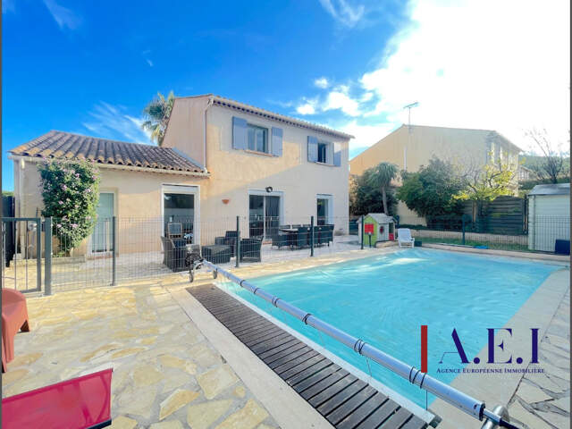 Villa individuelle avec piscine et garage — photo du bien