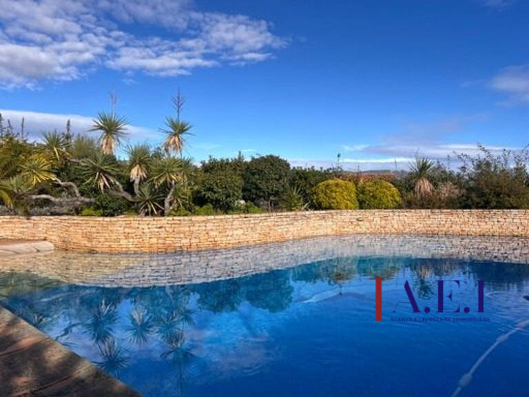 Villa T7 de 217 m² avec piscine et vue mer — photo 1