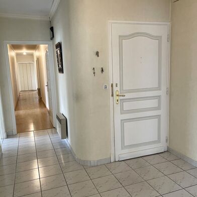 Appartement 8 pièces 176 m²