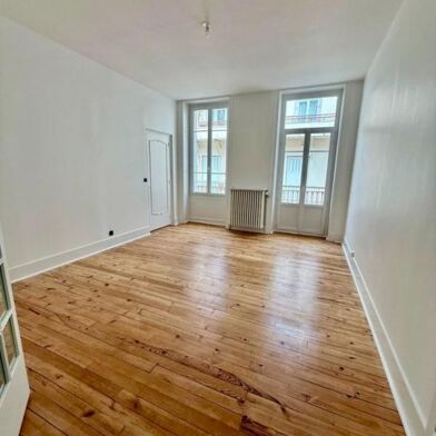 Appartement 5 pièces 235000 €