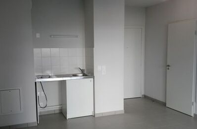 location appartement 880 € CC /mois à proximité de Bordeaux (33)