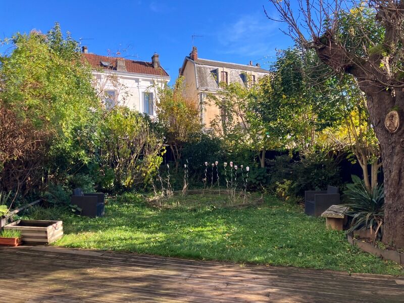 Villa / Maison 10 pièces  à vendre Périgueux 24000