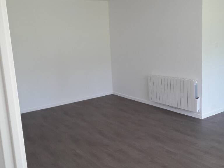 Location - Appartement T3 - 72m2 - Moussey — photo 1