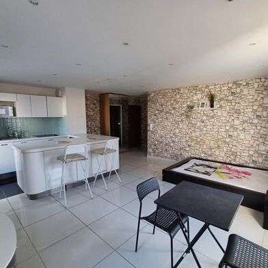 Appartement 1 pièces 860 €