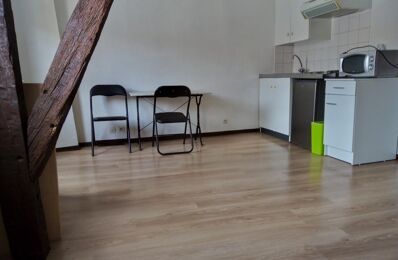 location appartement 385 € CC /mois à proximité de Saint-Memmie (51470)