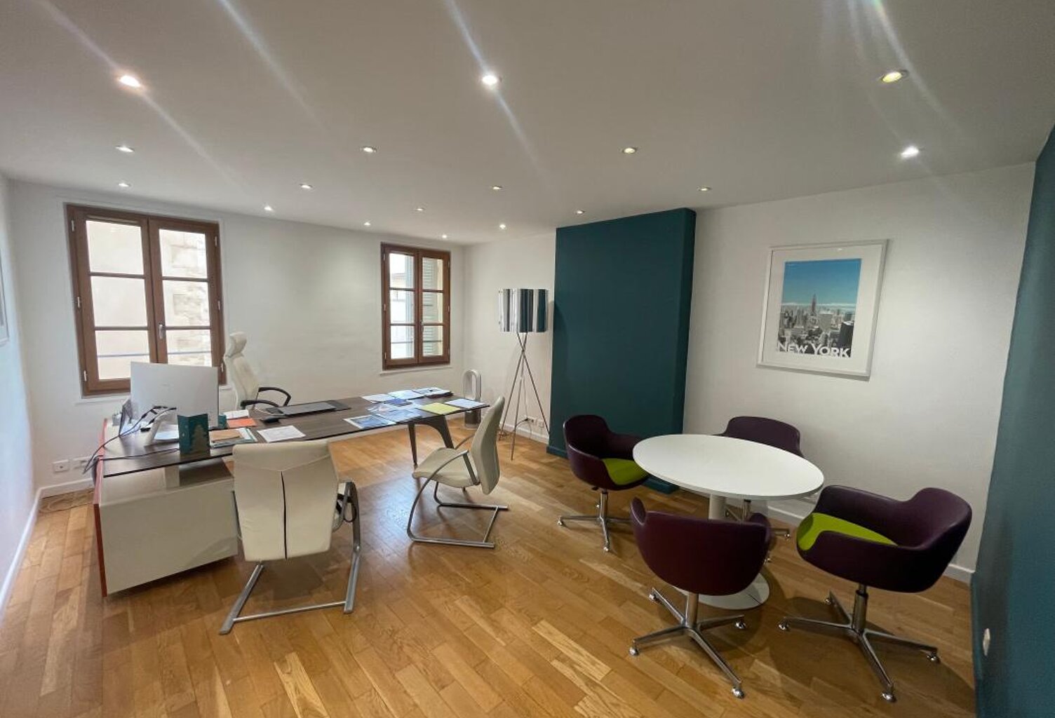 A VENDRE TOULON 83000 CENTRE VILLE APPARTEMENT HAUSSMANIEN 5 PIECES ZONE FRANCHE — photo 1