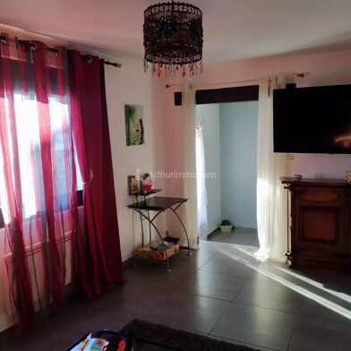 Maison 5 pièces 720 €