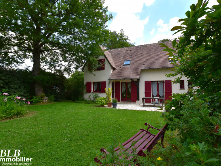 78690 LES ESSARTS LE ROI Charmante maison de 7 pièces avec — photo 1