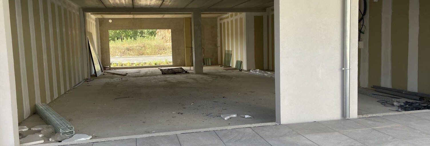 Commerce 1 Pièce 150 m² à louer à Aubagne (13400)