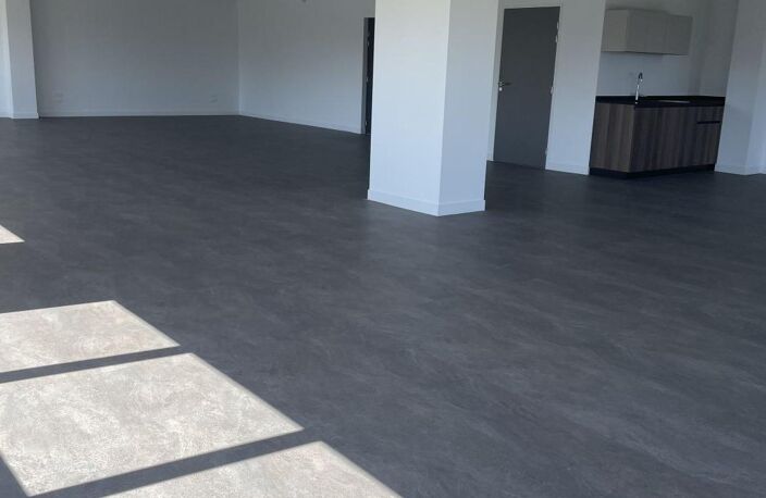 Local commercial Bureau — photo 3