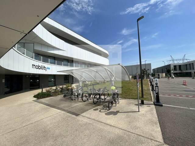 BUREAUX à LOUER — photo du bien