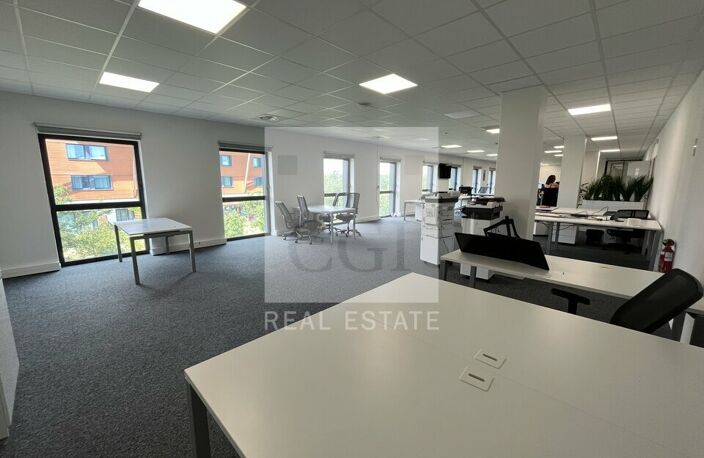 BUREAUX à LOUER — photo 3
