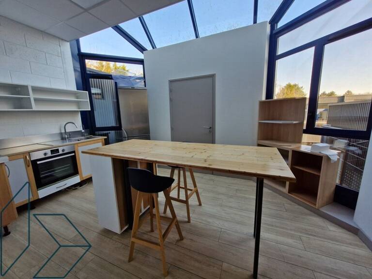 Bureau — photo 1