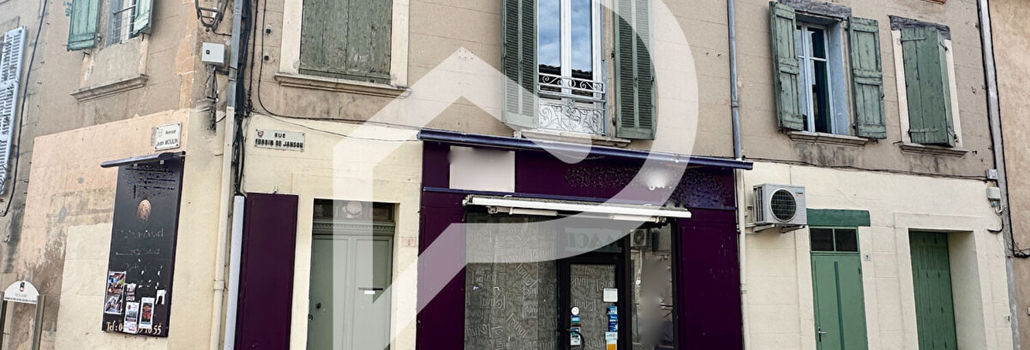 Immeuble  259 m² à vendre à Villelaure (84530)