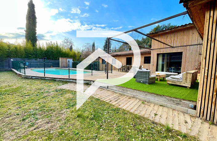 Villa de 147 m² de plain-pied sur 1003 m² de terrain avec pis... — photo 2