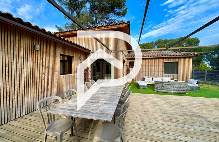 Villa de 147 m² de plain-pied sur 1003 m² de terrain avec pis... — photo 5