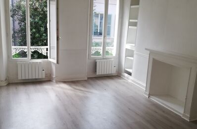 location appartement 850 € CC /mois à proximité de Plaisir (78370)