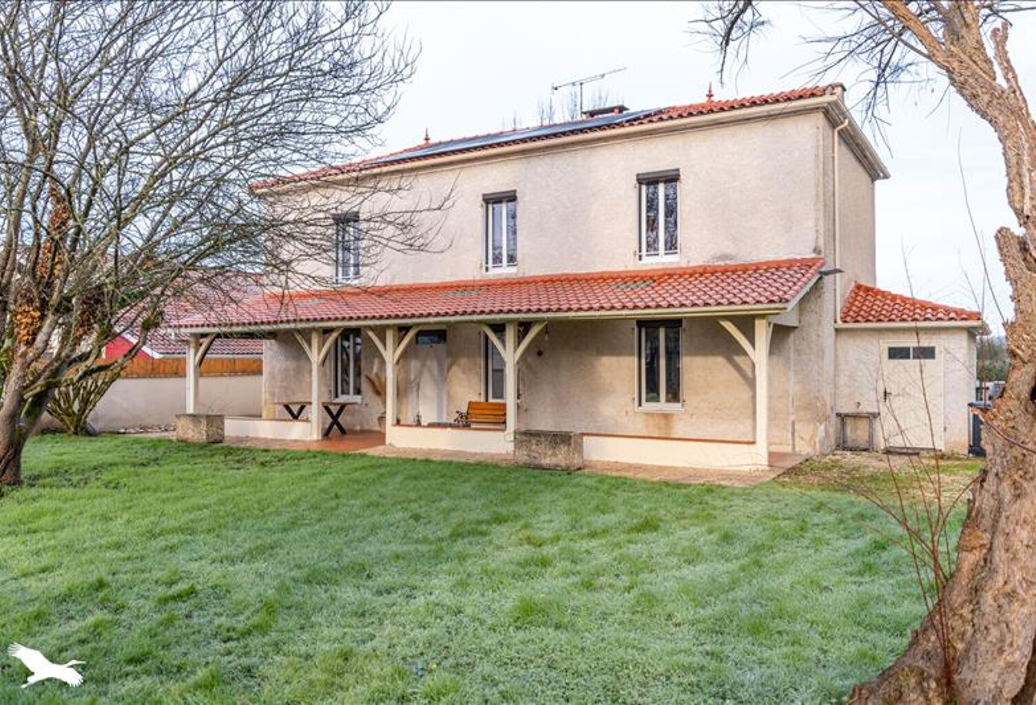 Maison en pierre de 5 pièces principales — photo 1