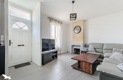 vente maison 214 000 € à proximité de Saint-Quentin-de-Baron (33750)