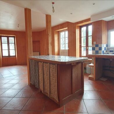 Maison 6 pièces 82875 €