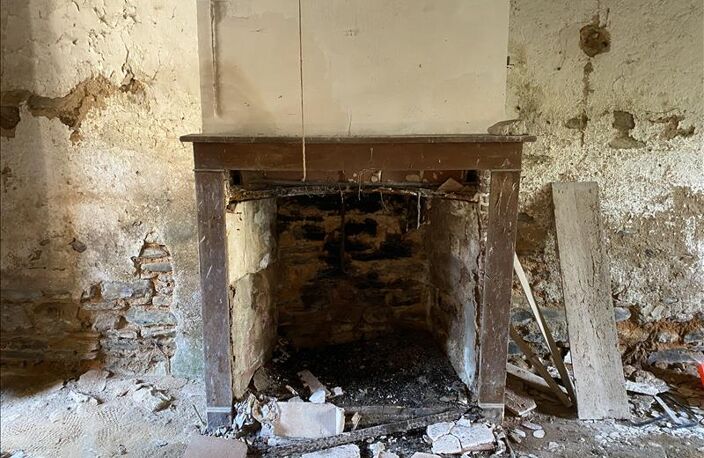 Maison en pierre de 1 pièces principales — photo 5