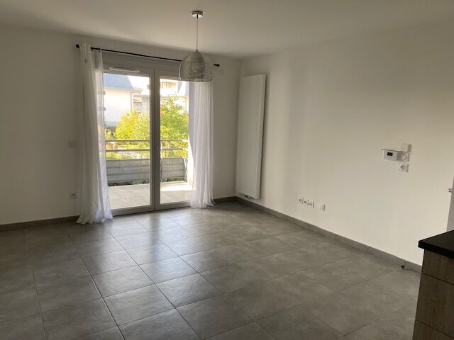 Appartement 2 pièces  à louer Viry 74580