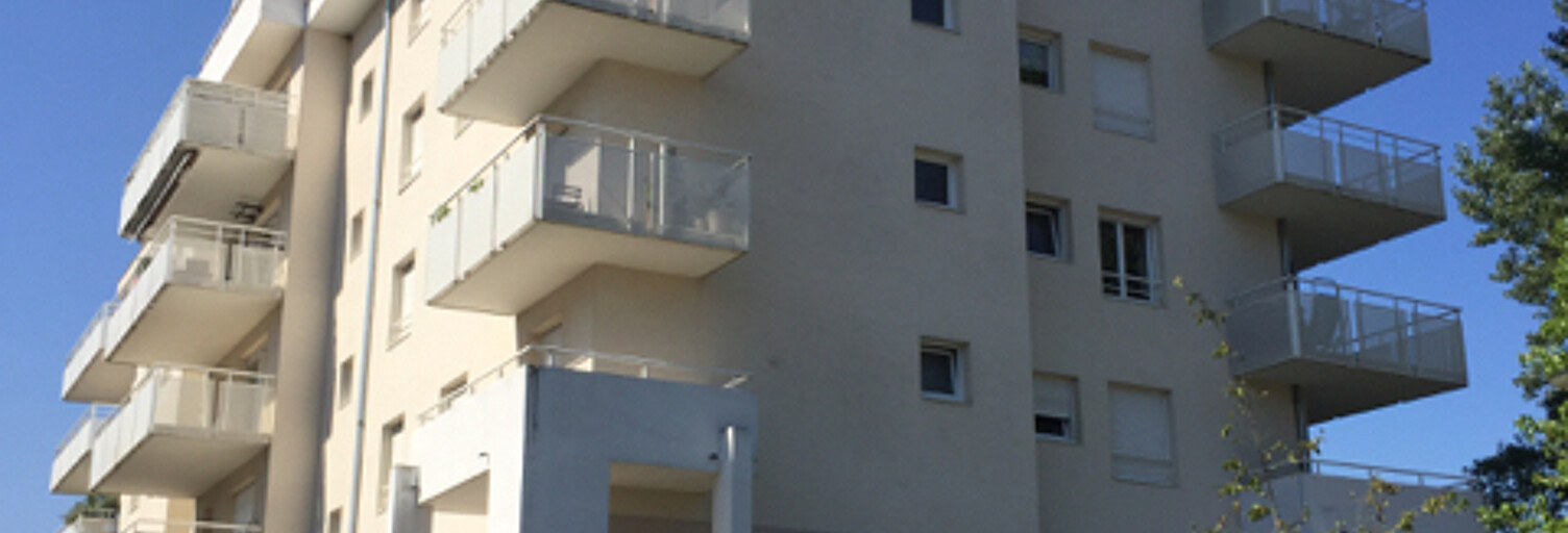 Garage   m² à louer à Annemasse (74100)