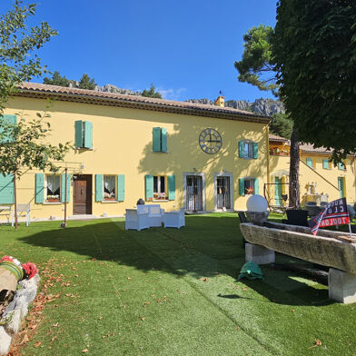 Maison 20 pièces 523 m²